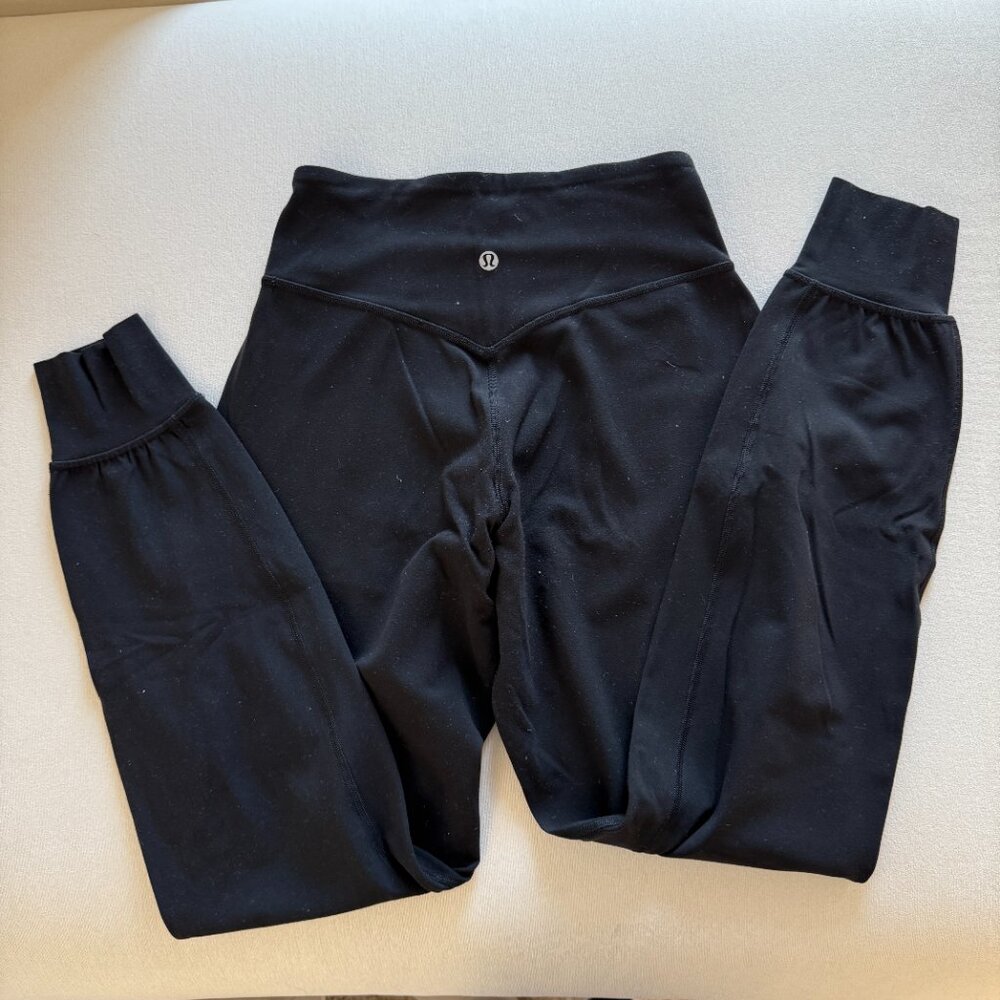 Lululemon Align Jogger in black